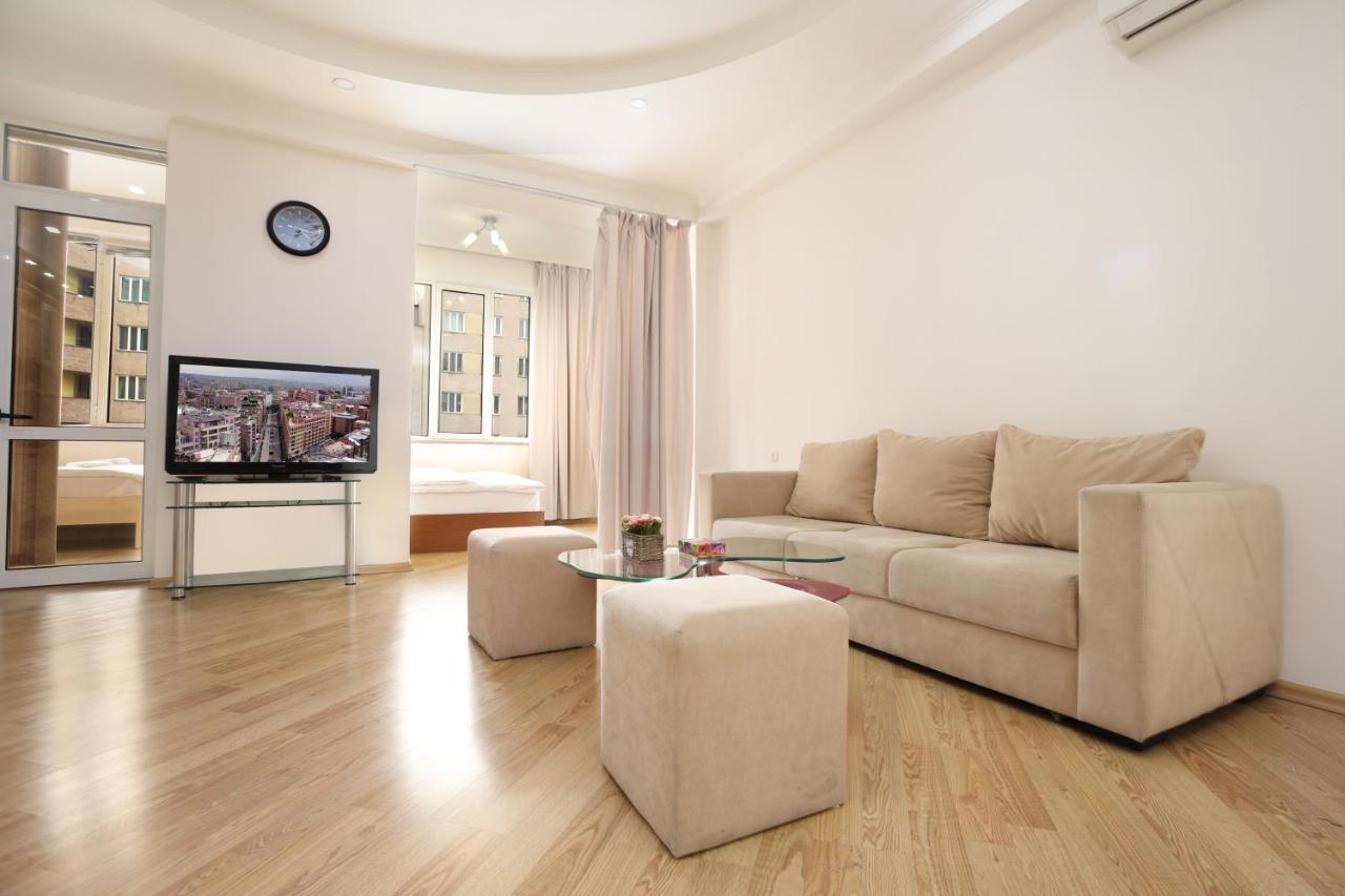 Stay Inn Apartments At Northern Avenue Jerevan Buitenkant foto