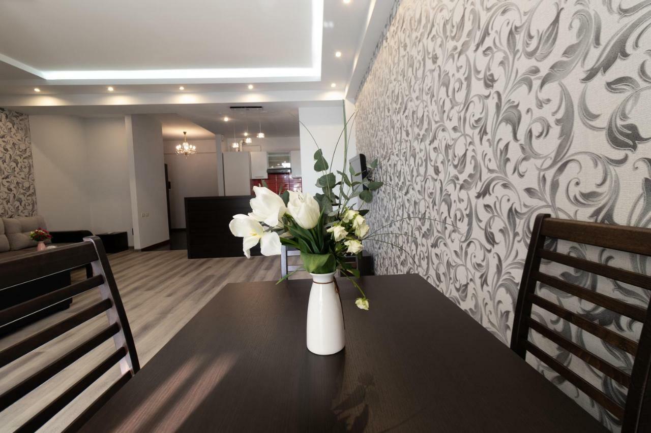 Stay Inn Apartments At Northern Avenue Jerevan Buitenkant foto