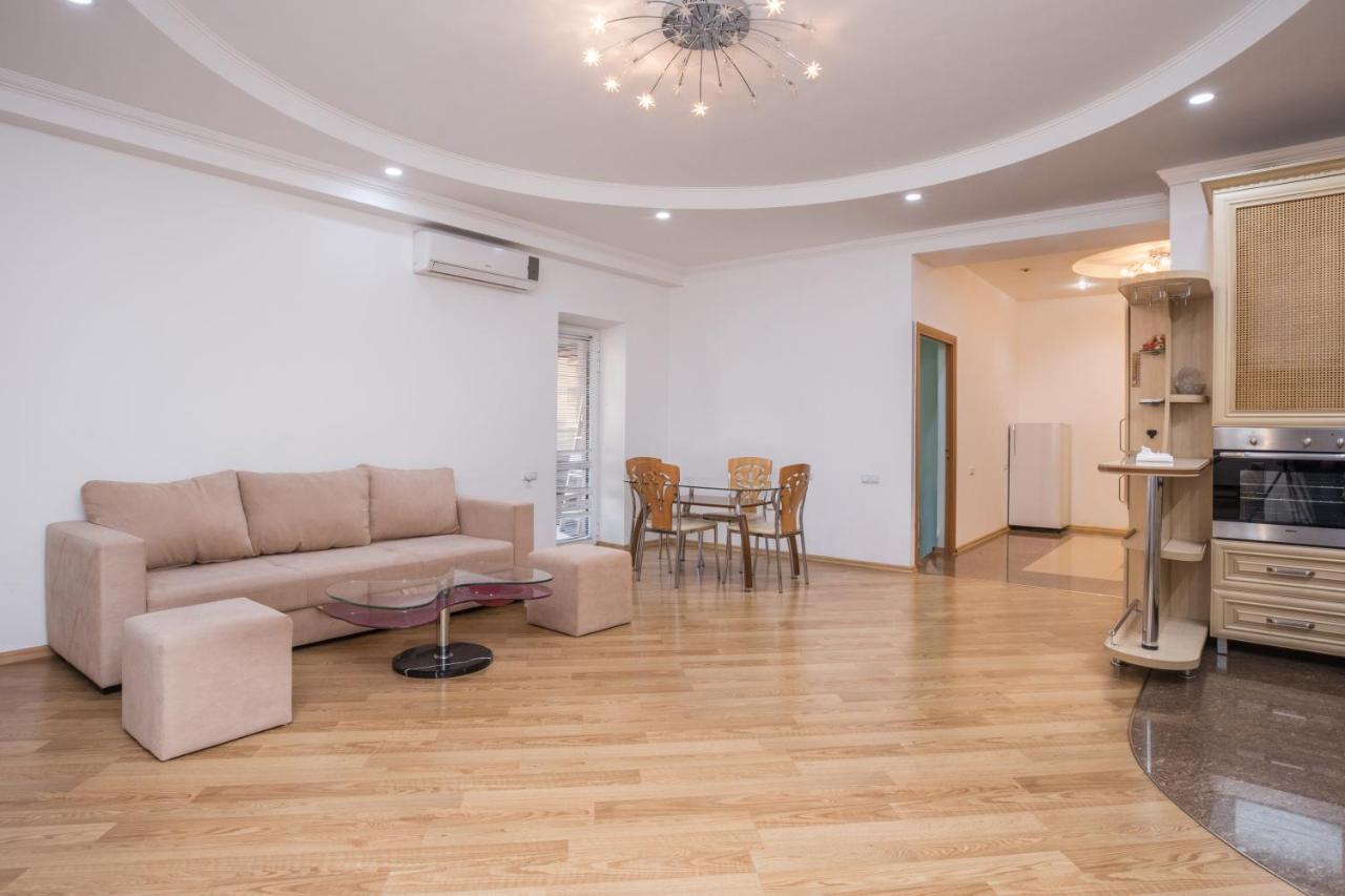 Stay Inn Apartments At Northern Avenue Jerevan Buitenkant foto